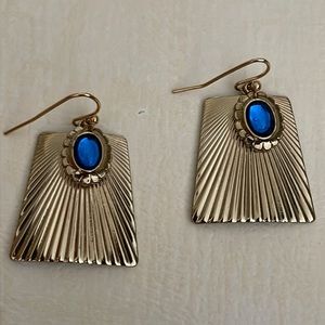 1928 Deco Goldtone Corrugated Rectangle & Blue Cabochon Drop Earrings